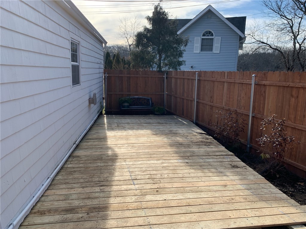 29 Dan Street Warwick, RI 02889 - Photo 10 of 13