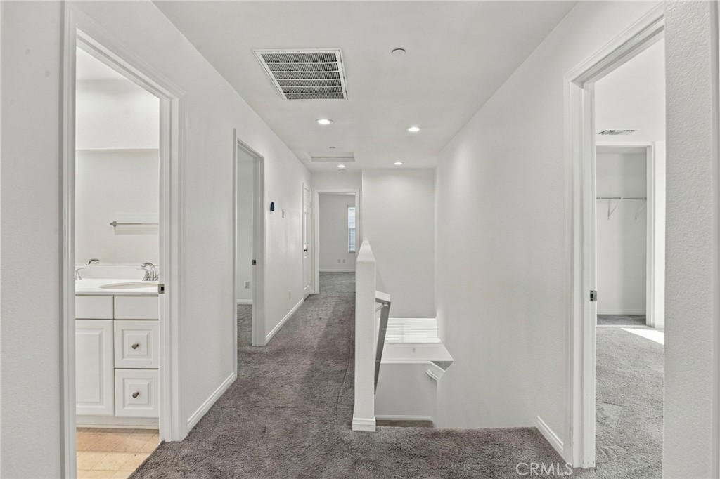 7726 Terra Mnr Street Riverside, CA 92507 - Photo 9 of 27 Gallery Image 9