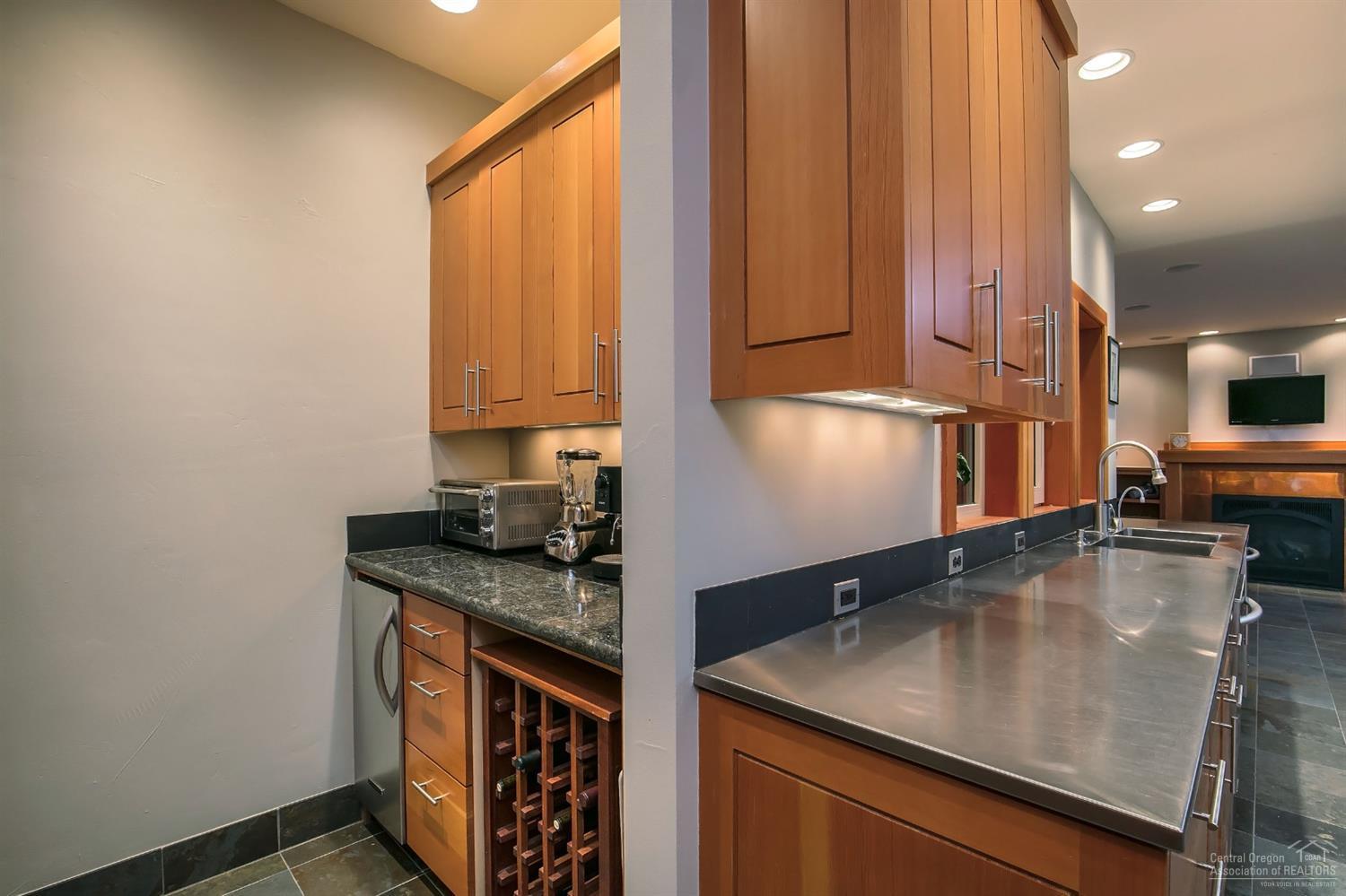 60875 Gosney Road Bend, OR 97702 - Photo 8 of 25 Additional Photo