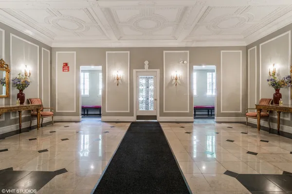 $3,250 | 415 West Aldine Avenue, Unit 9C, Chicago, IL 60657