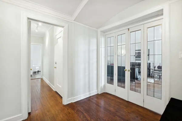 $3,250 | 415 West Aldine Avenue, Unit 9C, Chicago, IL 60657