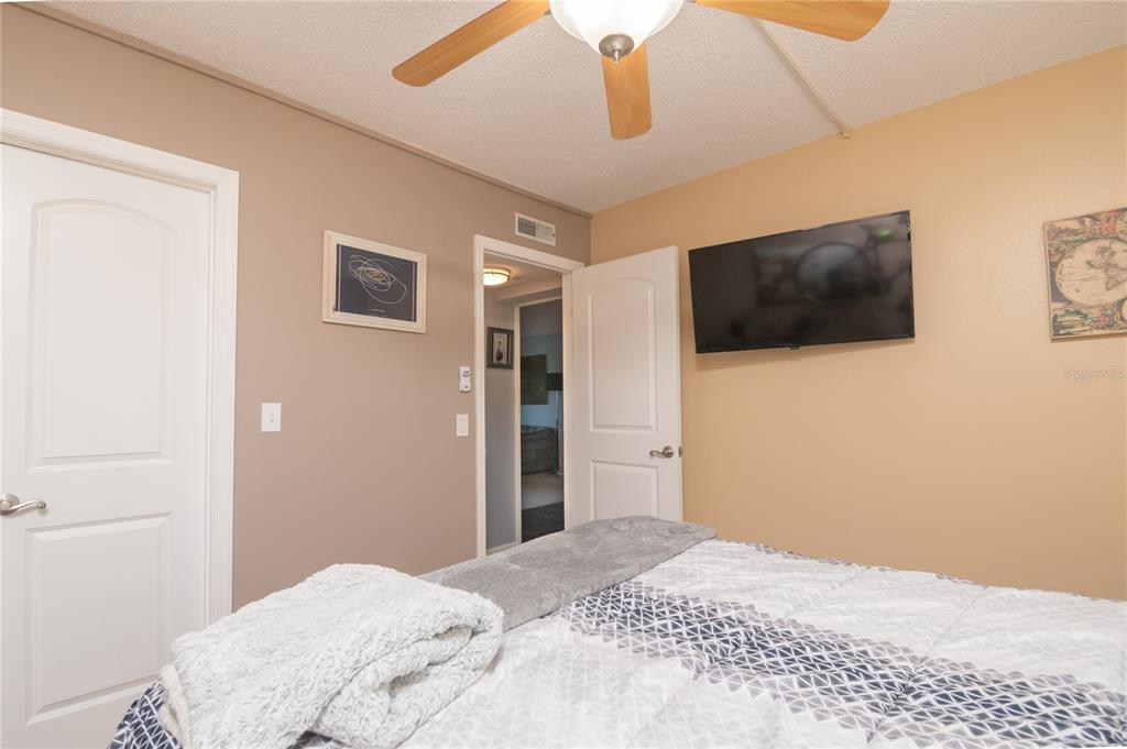 1430 Heather Ridge Boulevard, Unit 202 Dunedin, FL 34698 - Photo 14 of 21