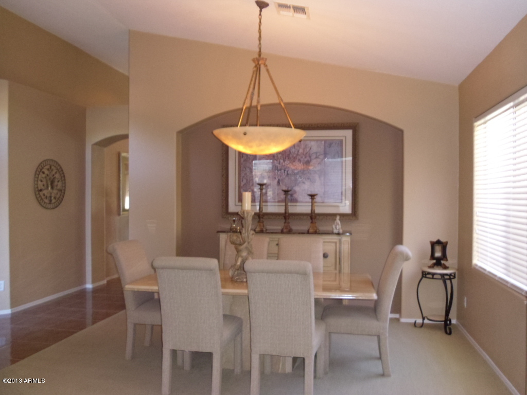 1084 North Martingale Road Gilbert, AZ 85234 - Photo 16 of 33 dining room