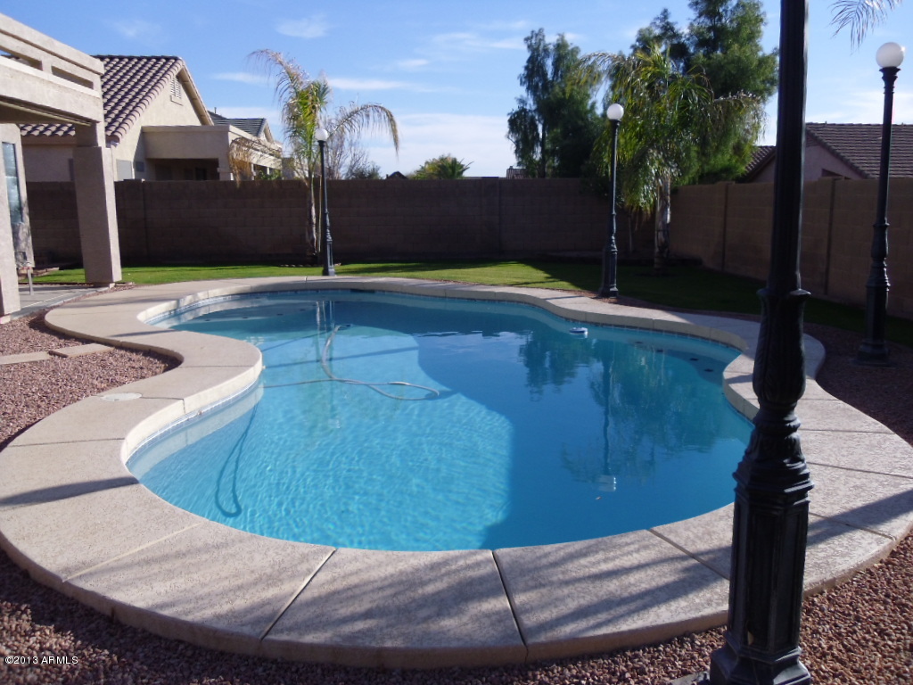 1084 North Martingale Road Gilbert, AZ 85234 - Photo 27 of 33 pool