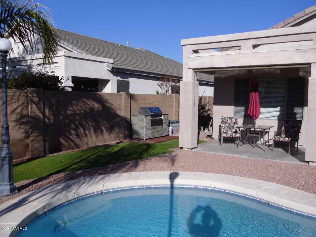 1084 North Martingale Road Gilbert, AZ 85234 - Photo 29 of 33 pool/patio