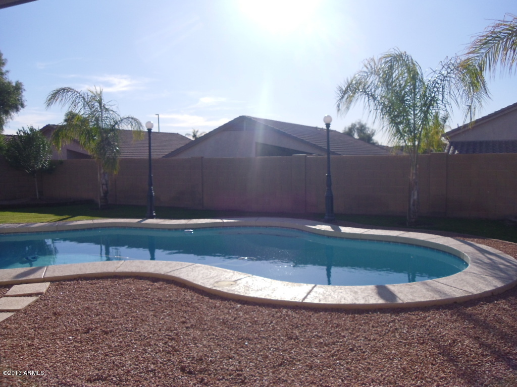 1084 North Martingale Road Gilbert, AZ 85234 - Photo 31 of 33 pool