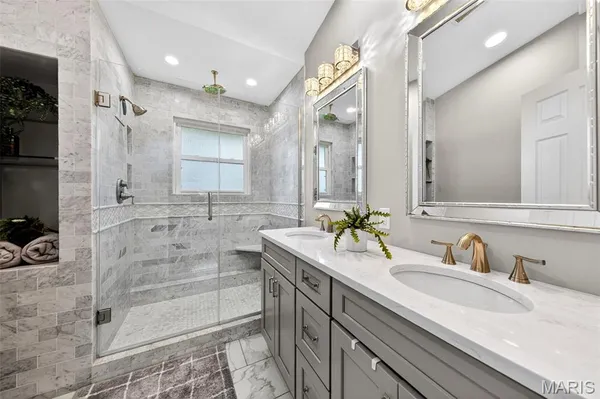 $330,000 | 15 Graeler Drive, St. Louis, MO 63146