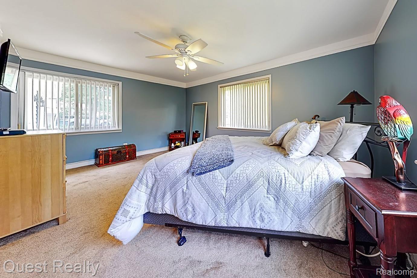 6115 Hatchery Road Waterford, MI 48327 - Photo 30 of 50 Master bed 1.jpg