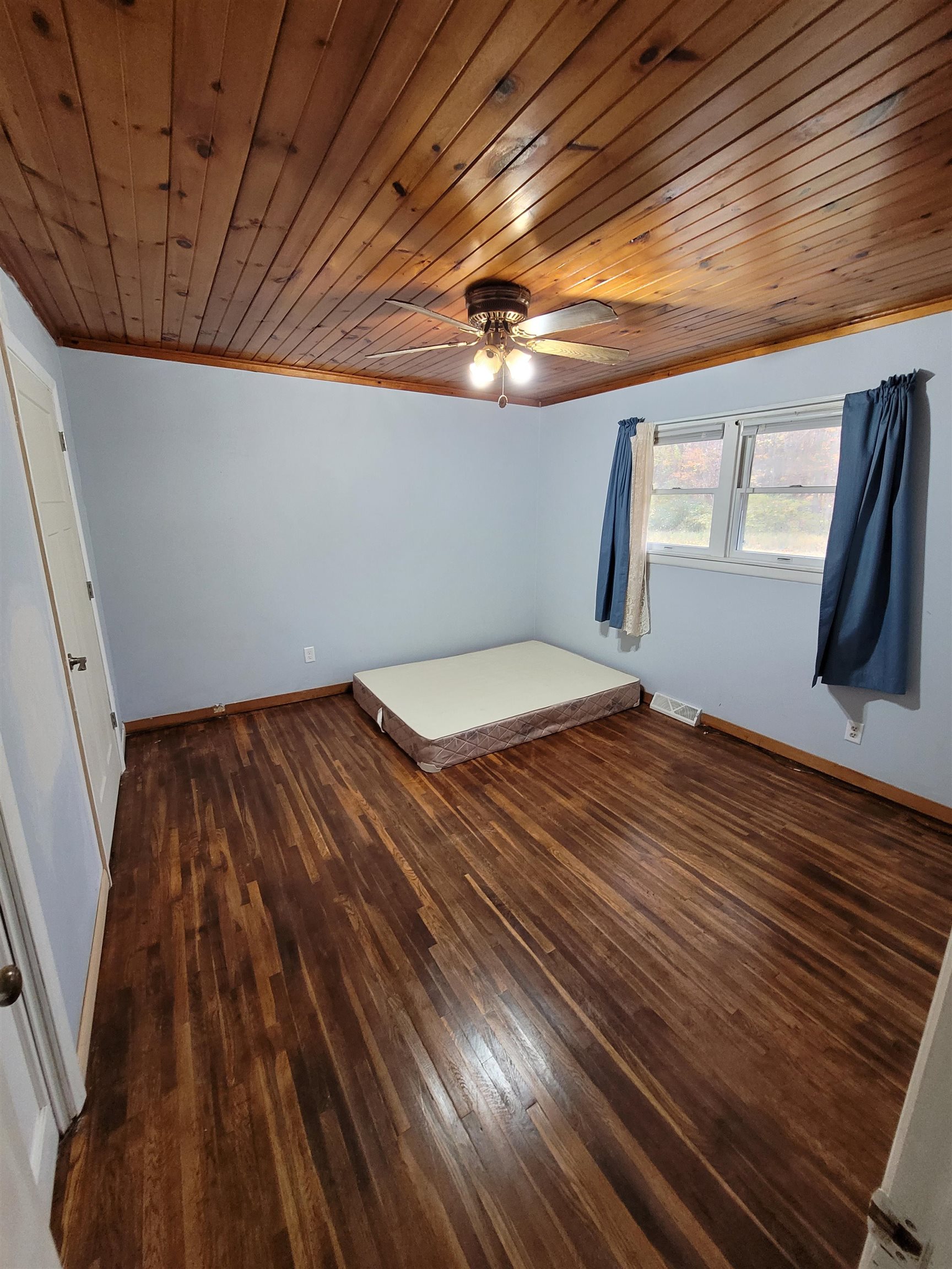 1201 North Huron Road Linwood, MI 48634 - Photo 20 of 29 1917164-19.JPG