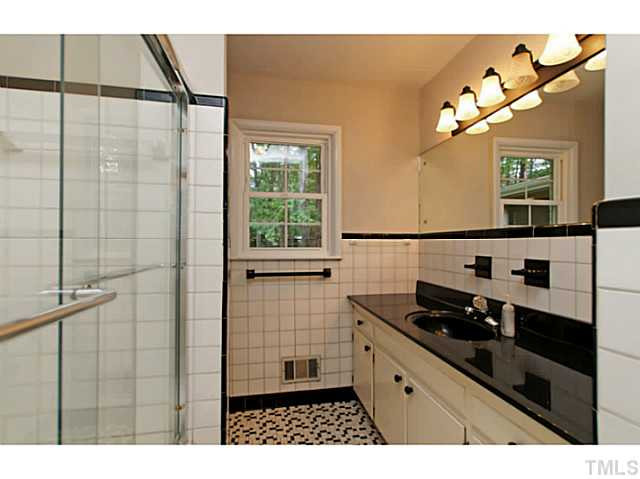 2308 Airline Drive Raleigh, NC 27607 - Photo 17 of 24 Photo 17