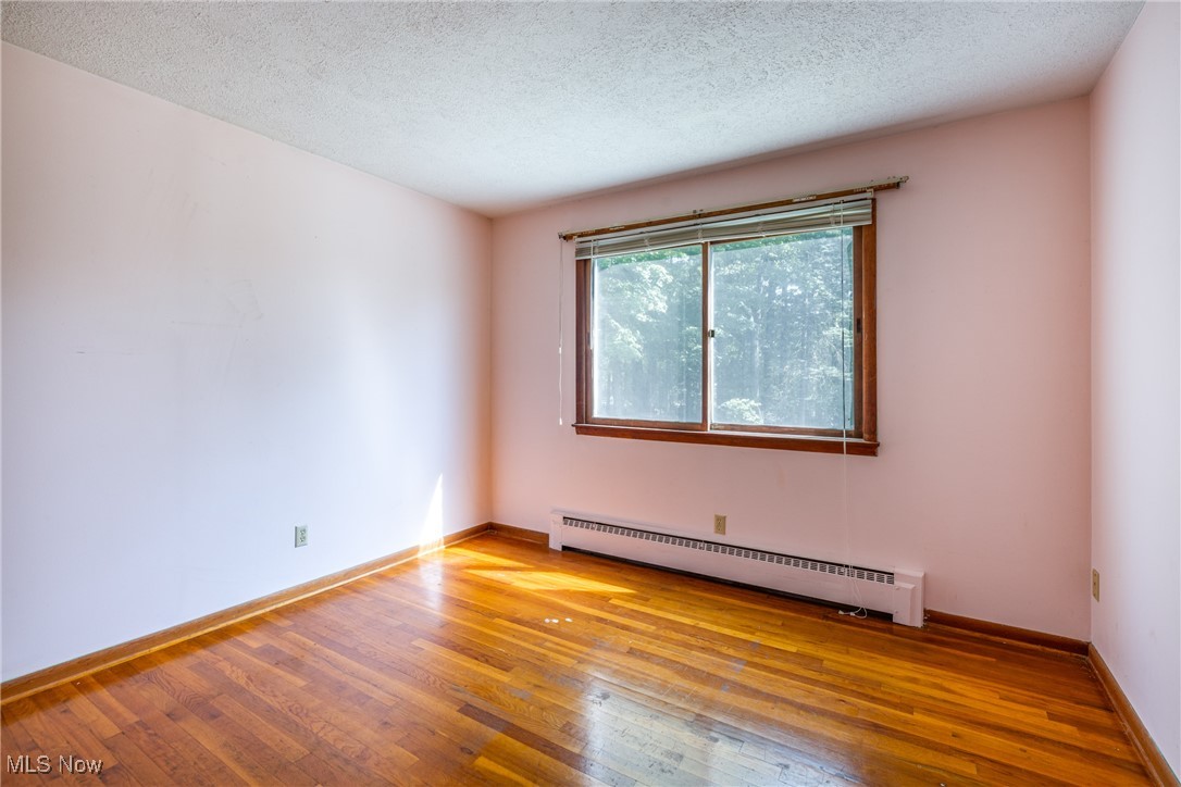 3529 Spring Valley Road Akron, OH 44333 - Photo 17 of 46