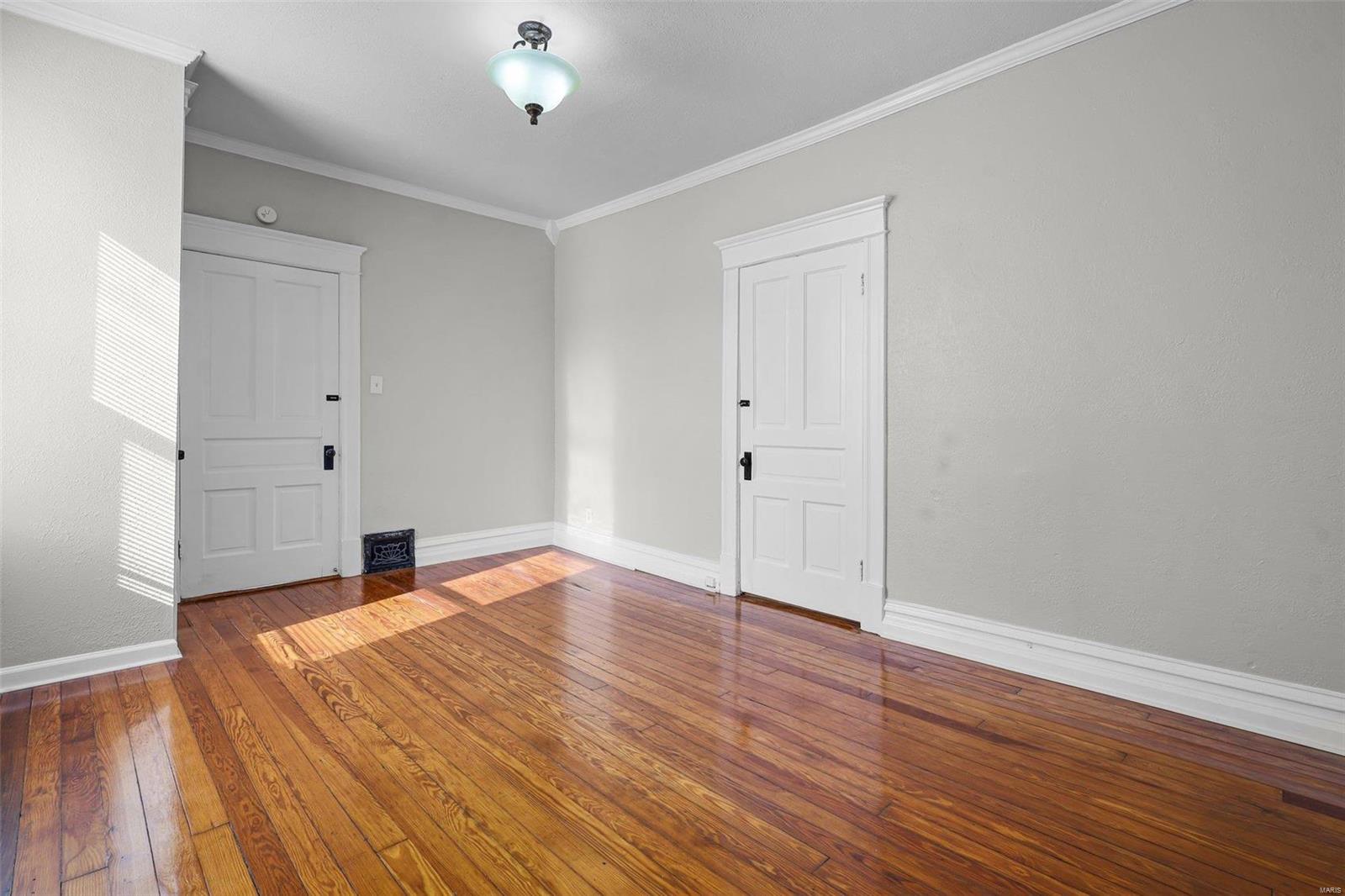 5240 Alabama Avenue St. Louis, MO 63111 - Photo 8 of 28