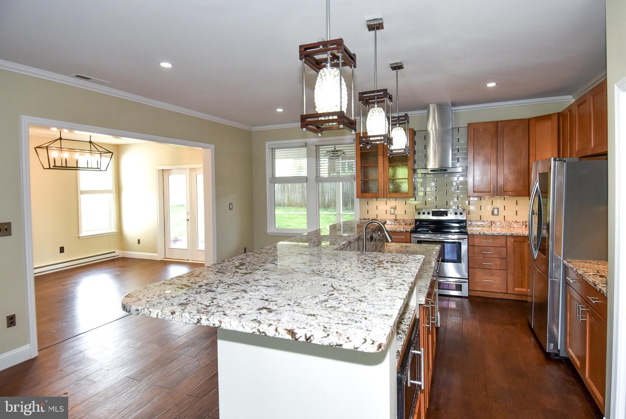 1805 Glenarm Road Edgewater, MD 21037 - Photo 12 of 59 KITCHEN AND DINING ROOM