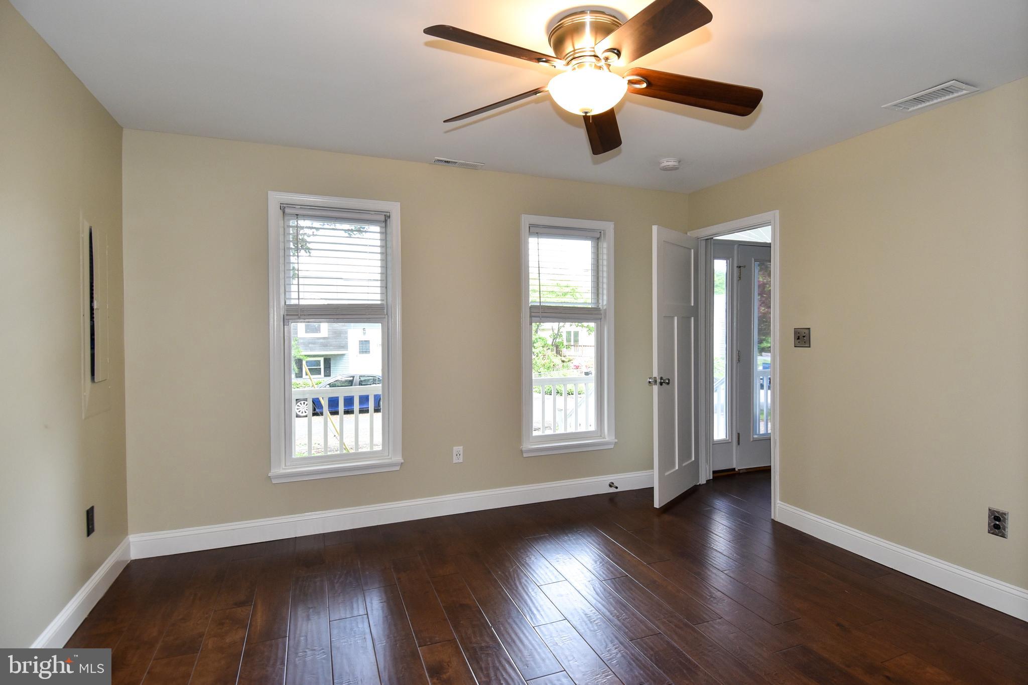 1805 Glenarm Road Edgewater, MD 21037 - Photo 13 of 59 MAIN LEVEL EN-SUITE 1 ENTRANCE & LIGHTED FAN