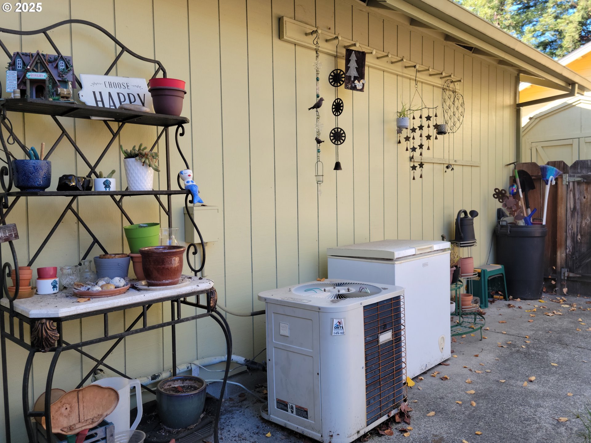 1523 Northwest Thompson Way Grants Pass, OR 97526 - Photo 36 of 39