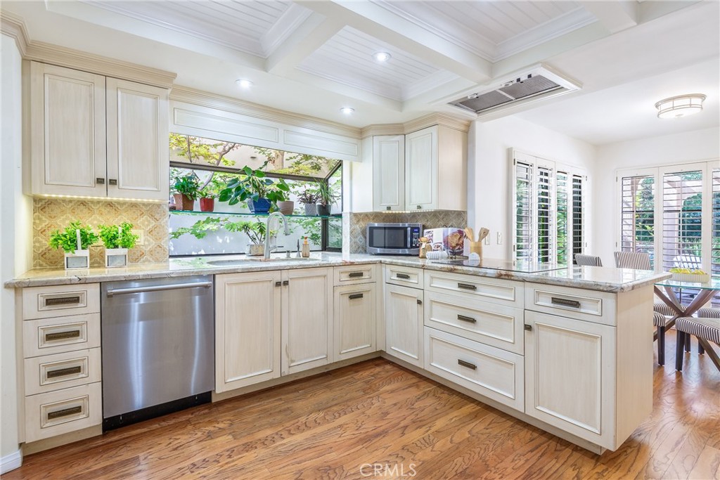 19 Chatham Manhattan Beach, CA 90266 - Photo 17 of 39