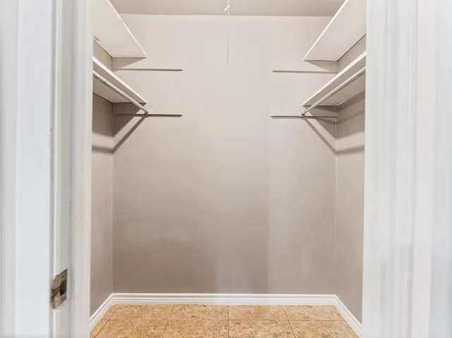 a view of walk in closet