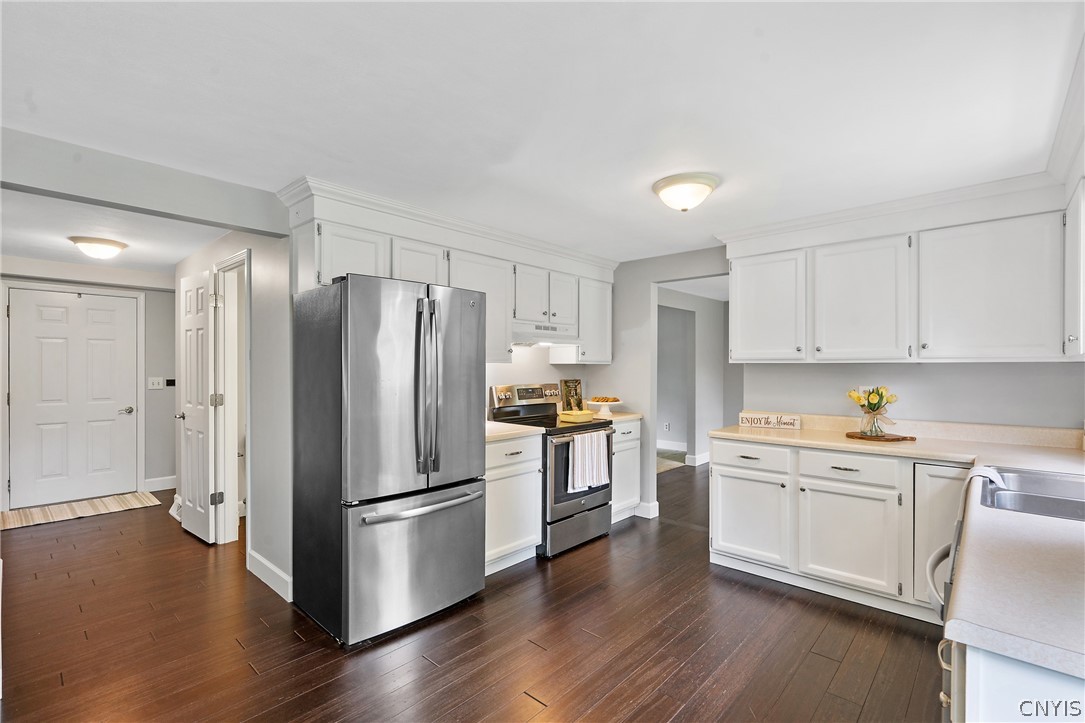 8841 Wandering Way Lysander, NY 13027 - Photo 12 of 42 Plenty of counter space to prepare meals for your guests!