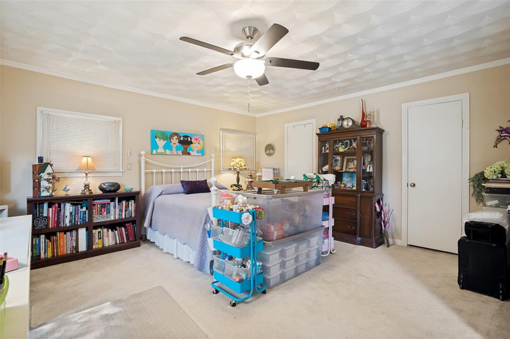 1026 South Sam Houston Road Mesquite, TX 75149 - Photo 23 of 39