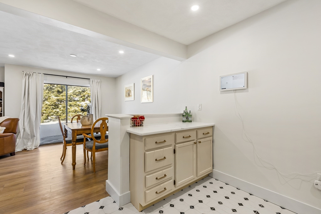 23 Tamarack Lane, Unit 23 Peabody, MA 01960 - Photo 12 of 31