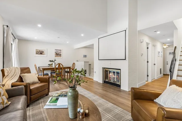 $549,000 | 23 Tamarack Lane, Unit 23, Peabody, MA 01960