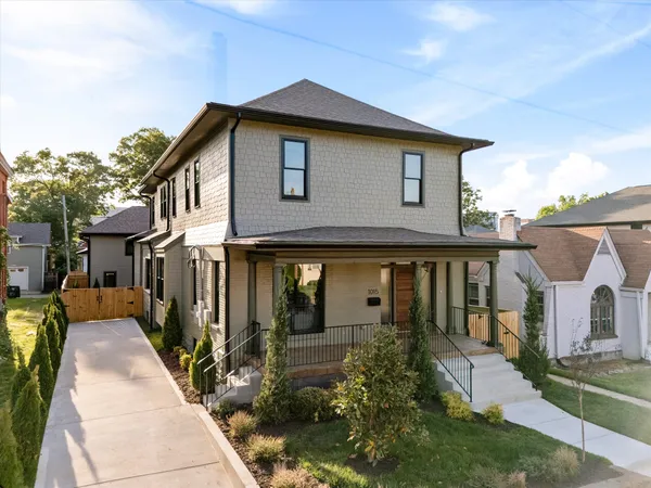 $2,500,000 | 1015 15th Avenue South, Nashville, TN 37212