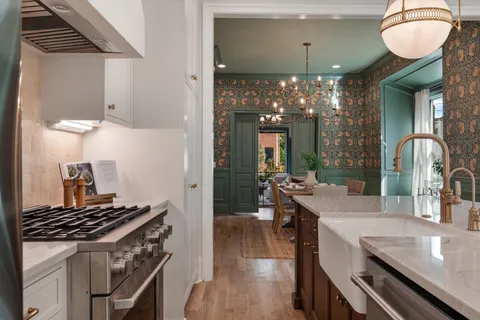 $2,500,000 | 1015 15th Avenue South, Nashville, TN 37212