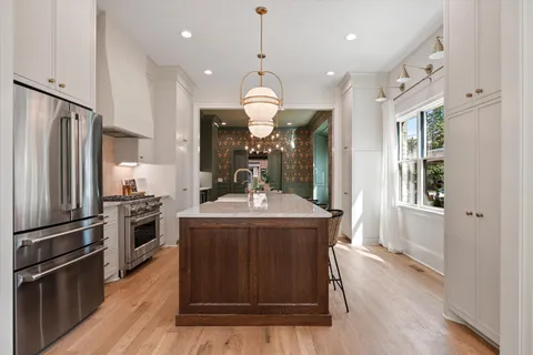 $2,500,000 | 1015 15th Avenue South, Nashville, TN 37212