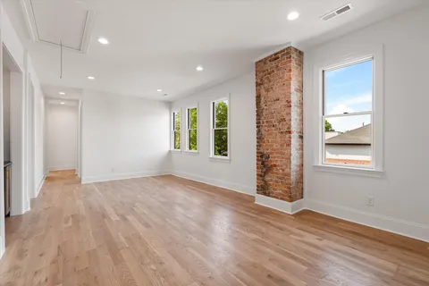 $2,500,000 | 1015 15th Avenue South, Nashville, TN 37212