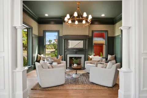 $2,500,000 | 1015 15th Avenue South, Nashville, TN 37212