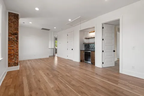 $2,500,000 | 1015 15th Avenue South, Nashville, TN 37212