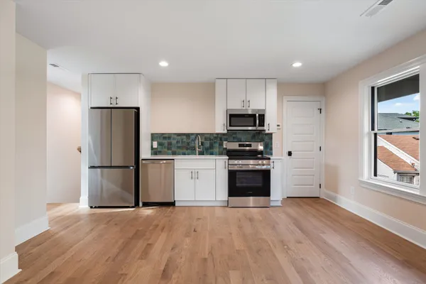 $2,500,000 | 1015 15th Avenue South, Nashville, TN 37212