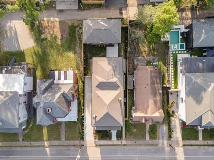 $2,500,000 | 1015 15th Avenue South, Nashville, TN 37212
