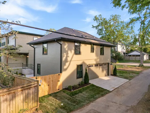 $2,500,000 | 1015 15th Avenue South, Nashville, TN 37212