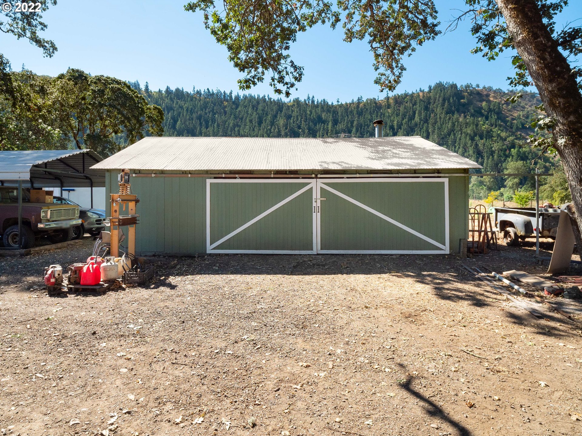 2021 Winston Section Road Winston, OR 97496 - Photo 22 of 31 Shop