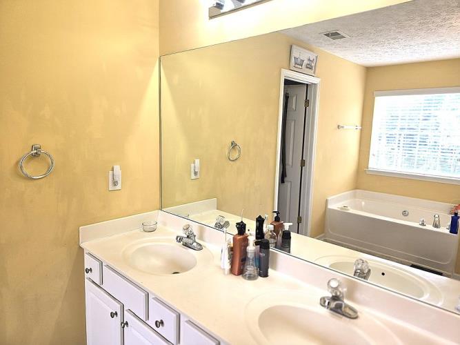 205 Saddlebrook Drive Covington, GA 30016 - Photo 3 of 17