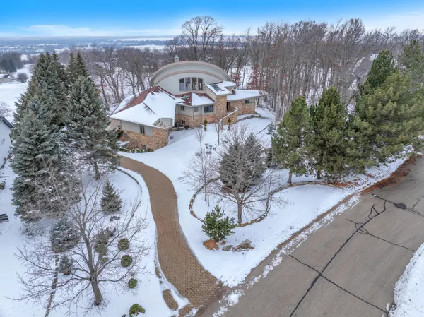 $699,900 | 58 Oakridge Court, Fond du Lac, WI 54937