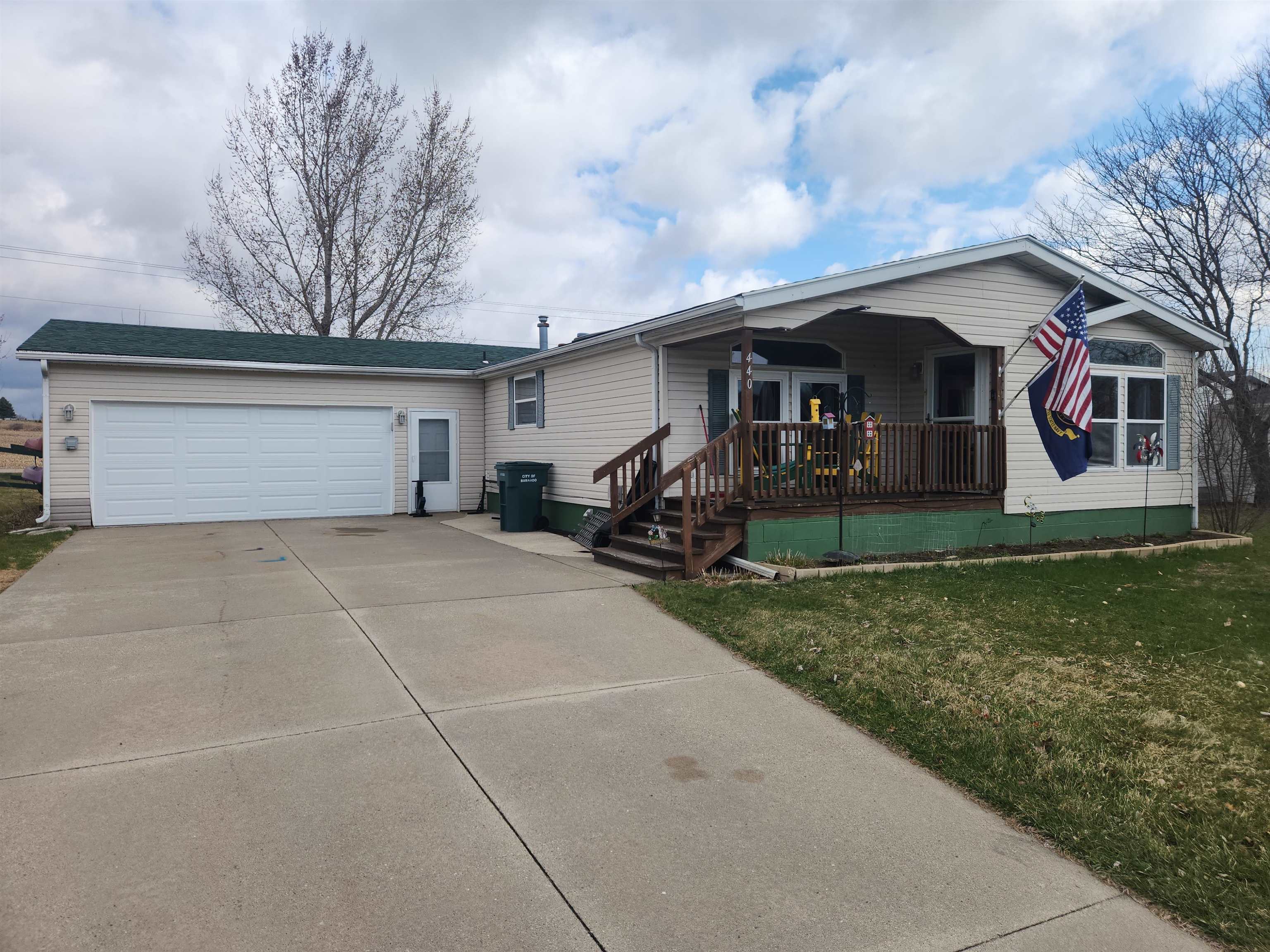 440 Red Spruce Avenue Baraboo, WI 53913 - Photo 1 of 16