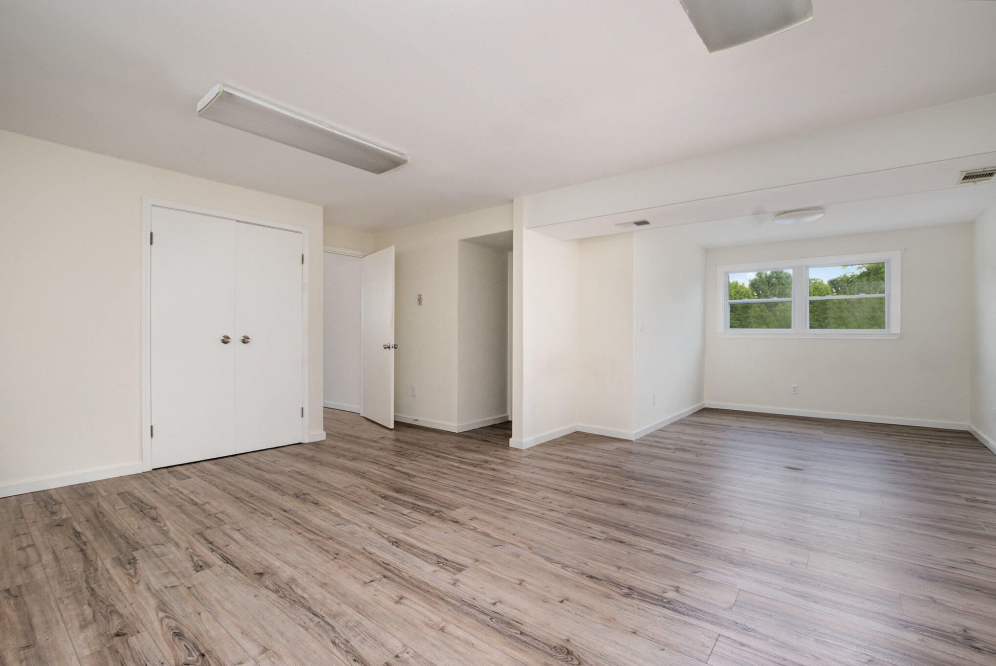 113 Raintree Road Florence, KY 41042 - Photo 6 of 16 Gallery Image 6