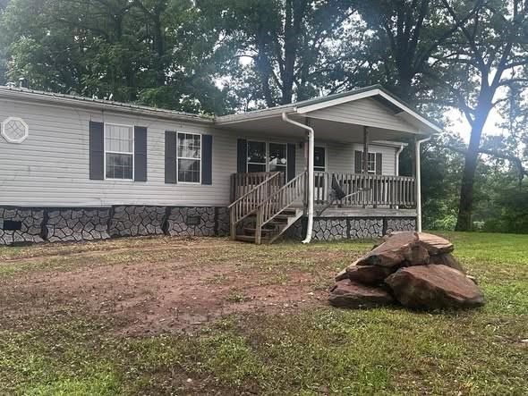 749 Chambers Road Commerce, GA 30530 - Photo 5 of 13 a front view of a house with garden