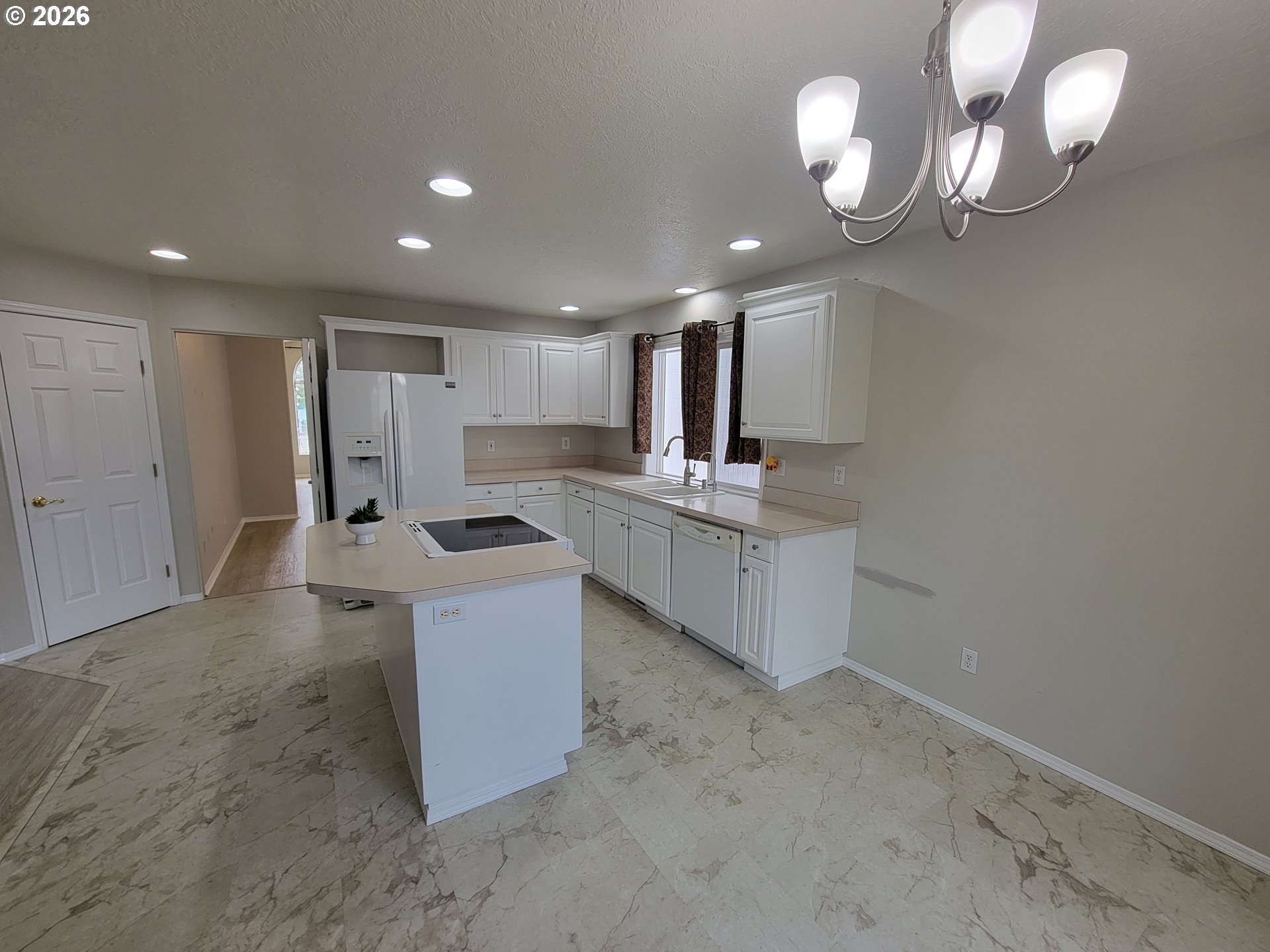 5923 Rhinestone Court Southeast Salem, OR 97306 - Photo 4 of 25