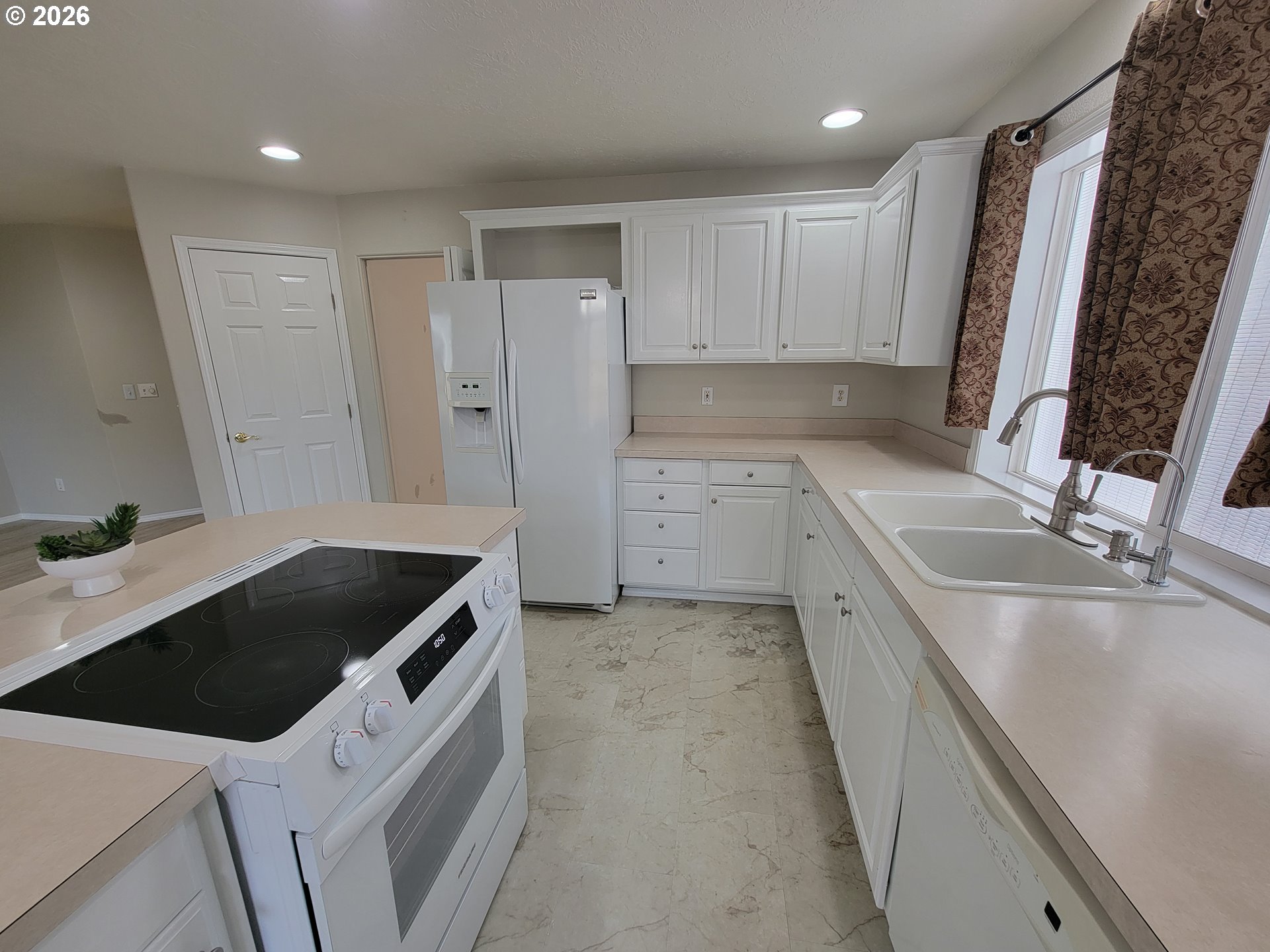 5923 Rhinestone Court Southeast Salem, OR 97306 - Photo 6 of 25