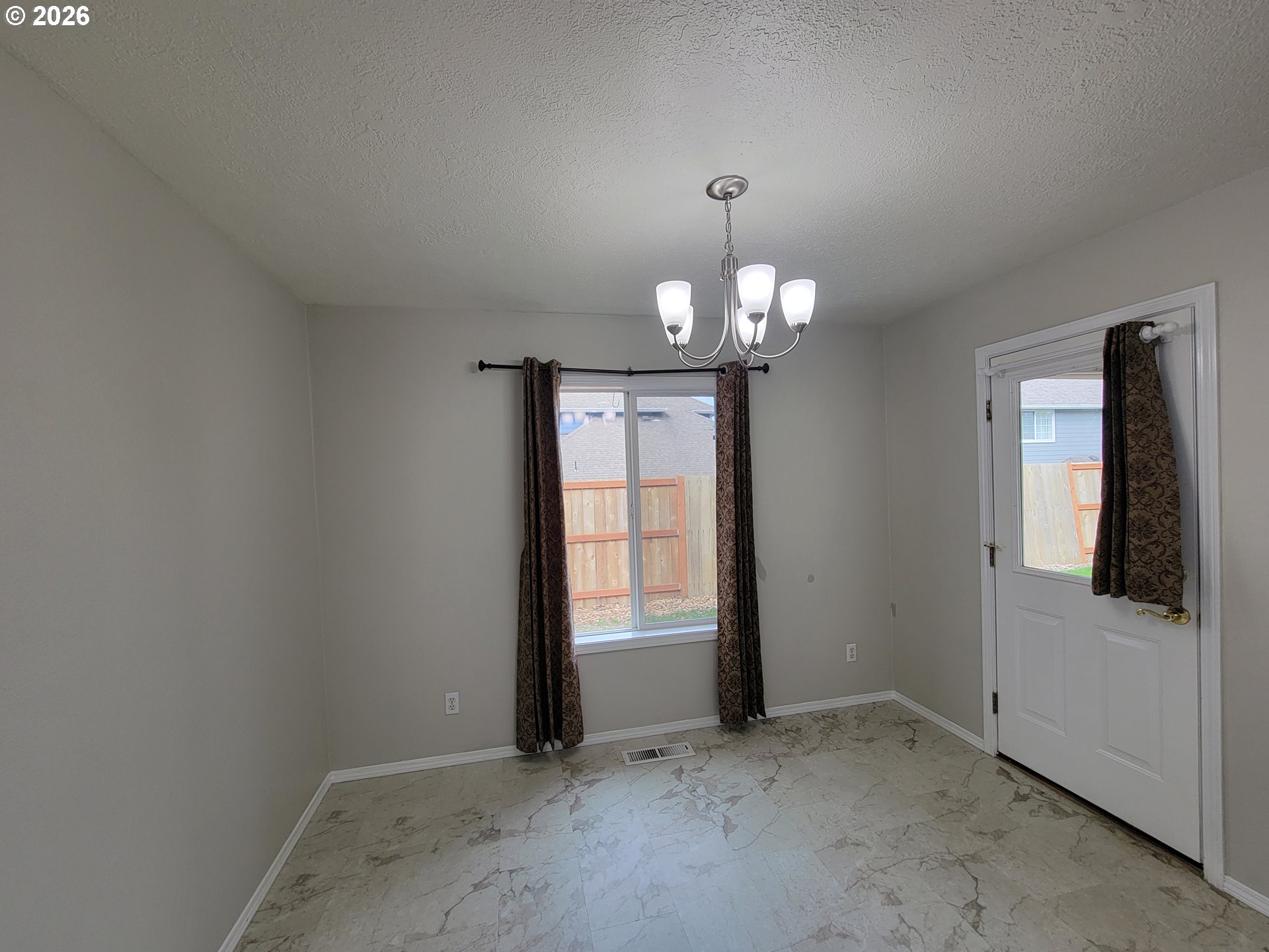 5923 Rhinestone Court Southeast Salem, OR 97306 - Photo 10 of 25