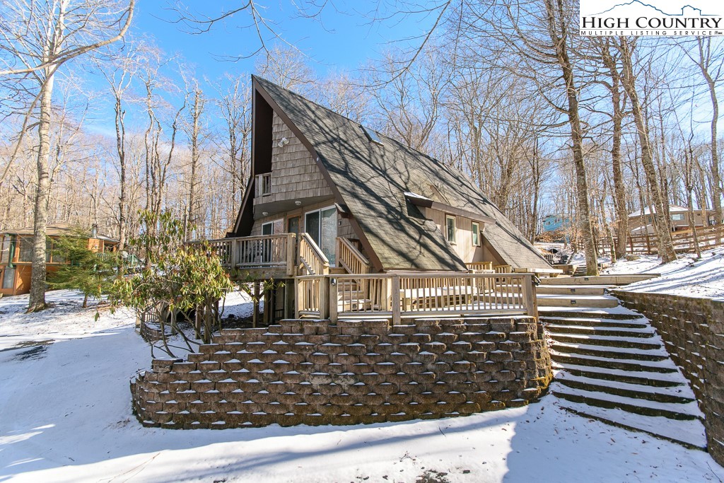 205 Spring Branch Road Beech Mountain, NC 28604 - Photo 42 of 46 a view of buildings