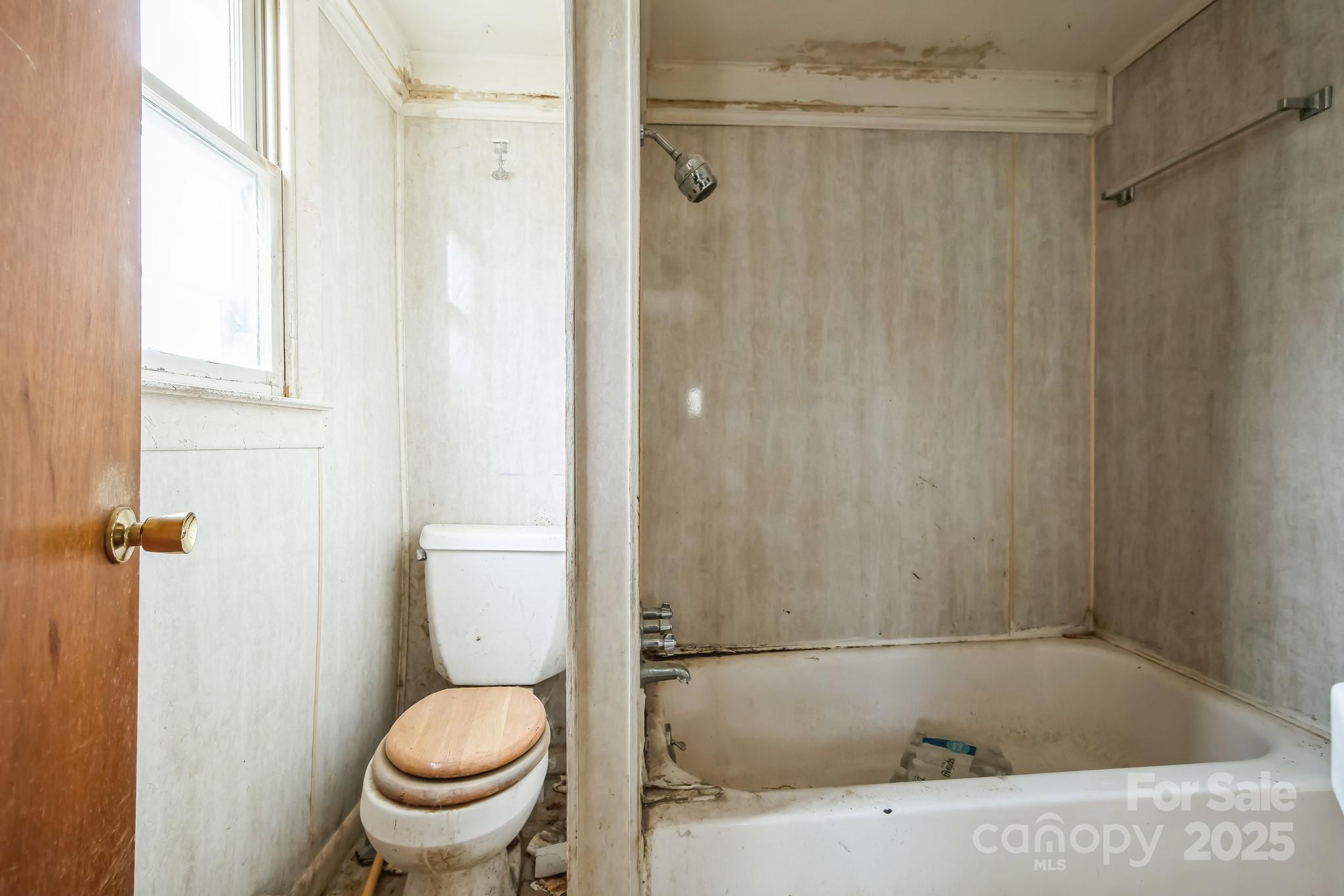 364 Browning Road Waynesville, NC 28786 - Photo 20 of 29 a bathroom with a sink and a toilet