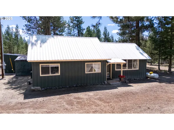$249,000 | 652 Chapman Street, Gilchrist, OR 97737