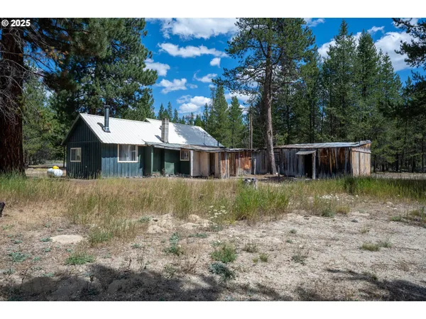 $249,000 | 652 Chapman Street, Gilchrist, OR 97737