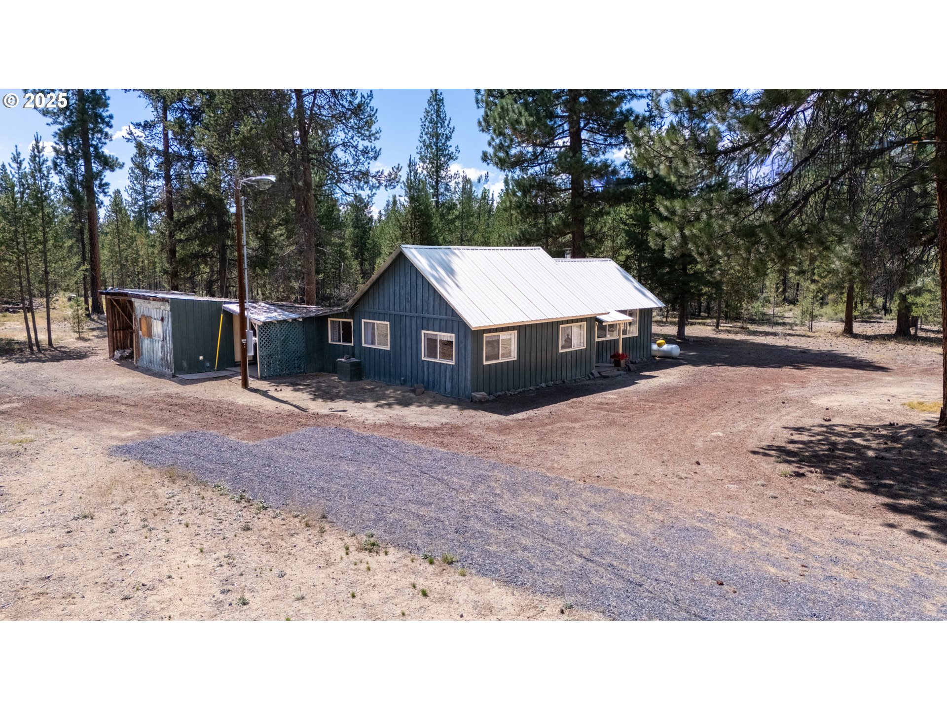 652 Chapman Street Gilchrist, OR 97737 - Photo 3 of 29 a terrace view