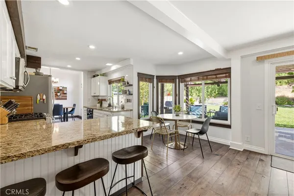 $925,000 | 25541 Pembrook Place, Saugus, CA 91350