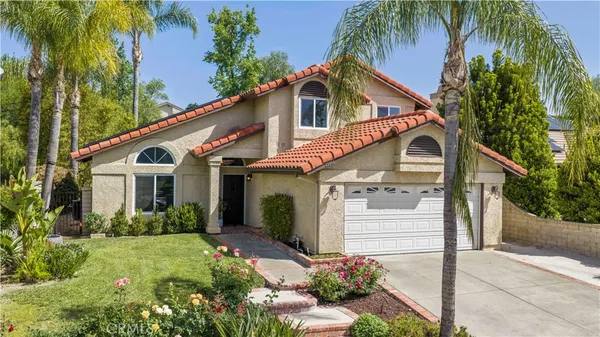 $925,000 | 25541 Pembrook Place, Saugus, CA 91350